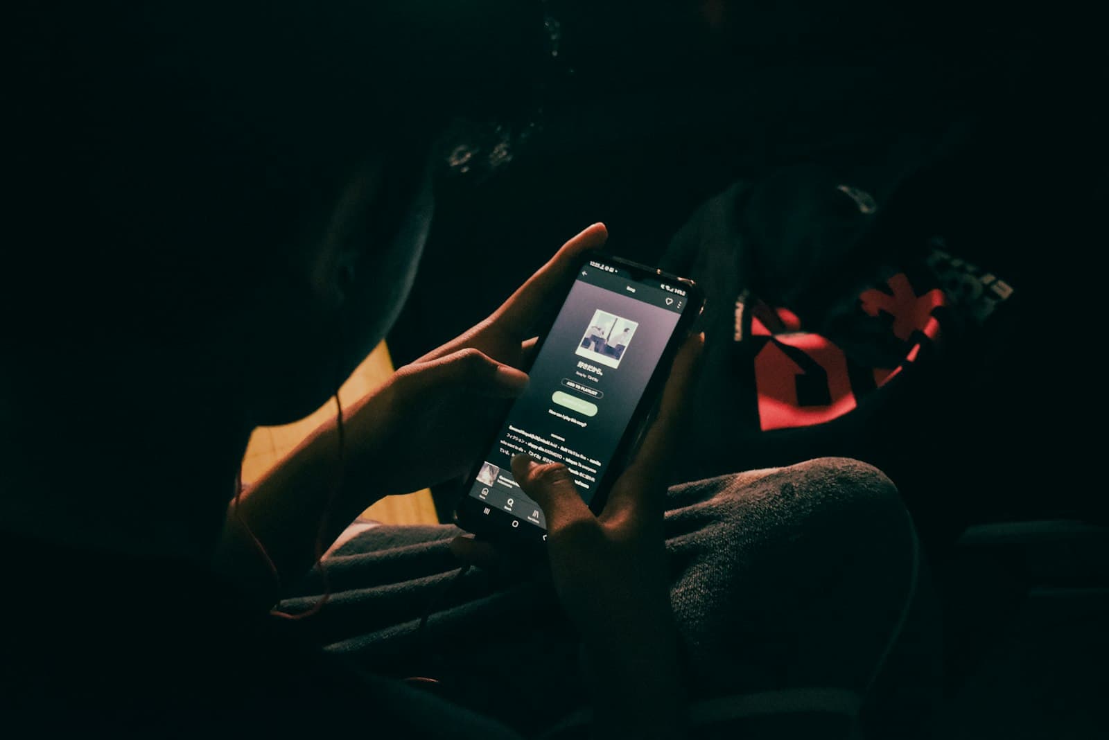 Economia da Atenção: O Segredo Sombrio de Como os Apps Hackeiam seu Cérebro para te Viciar